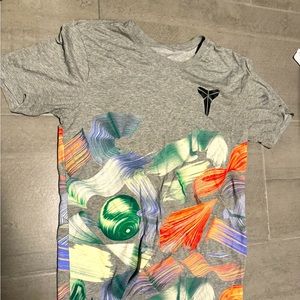 Nike Shirt Men's Small Gray Kobe Bryant Easter Edition Short Sleeve Tee